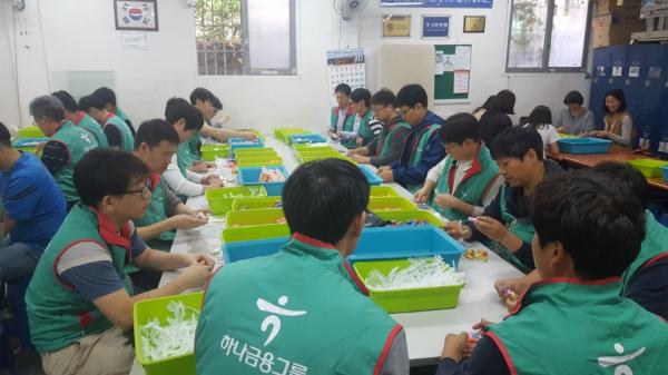 2017�� 9�� 30�Ͽ��� �ϳ�INS ���� ����Ȱ���� ���̽��ϴ�.