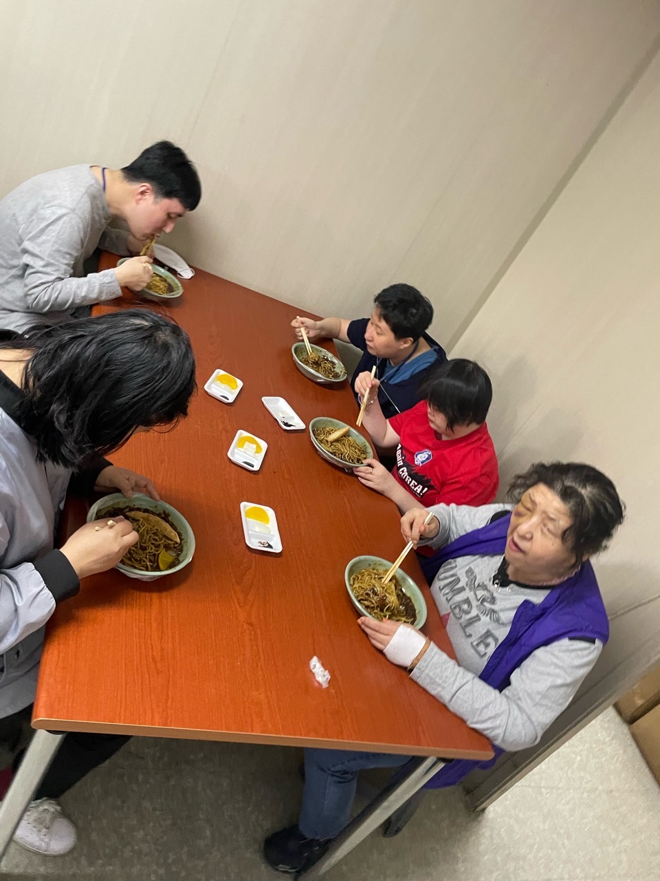 2022�� 9�� 28�� �ູ�������α׷��� �����Ͽ����ϴ�.