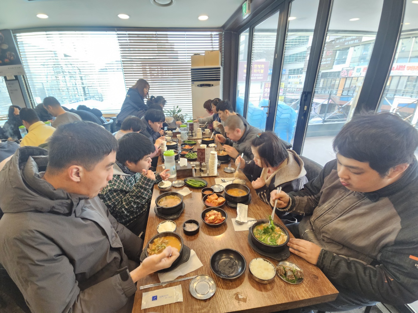 2025�� 2�� 10�Ͽ��� �ູ���� ���α׷��� �����Ͽ����ϴ�.